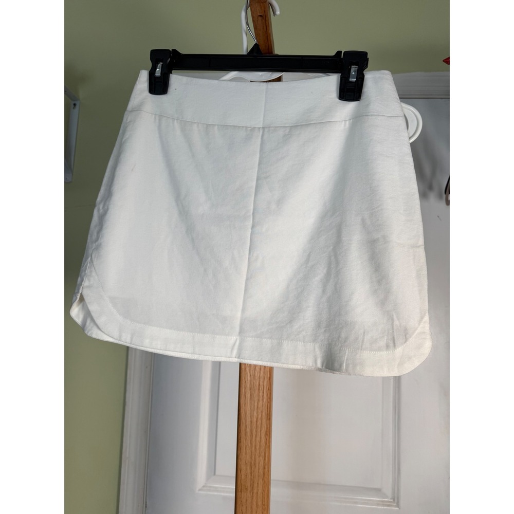 Emory Park White Textured Mini Skirt Size Small Curved Hem Minimalist